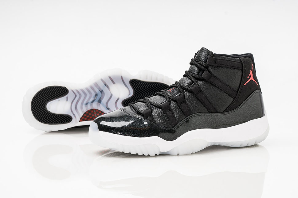 Air Jordan 11 72-10 378037-002